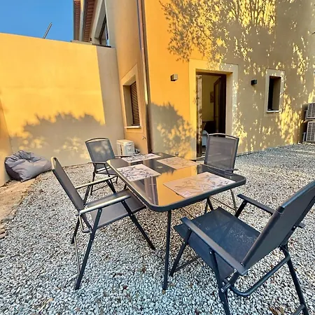 Appartement Rez-de-jardin A 5 Minutes De La *