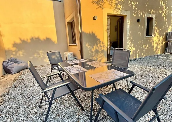 Appartement Rez-de-jardin A 5 Minutes De La *